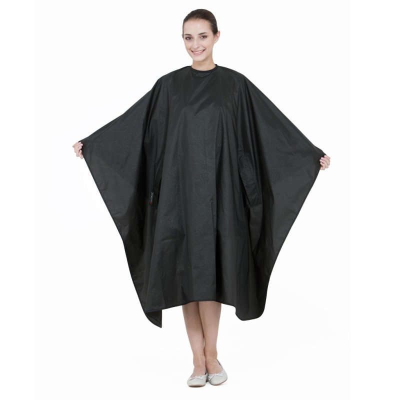 Wako Eco yarn cape, cafeteria